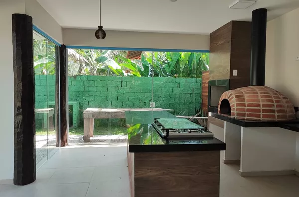 CASA NOVA COM 8 SUITES