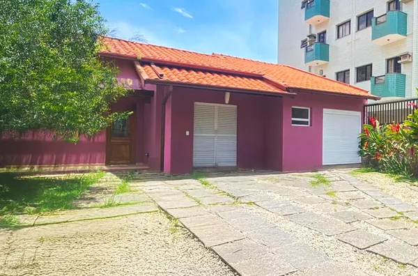 Oportunidade Única - 4 dorms. 2 suítes - no Coração do Itaguá!