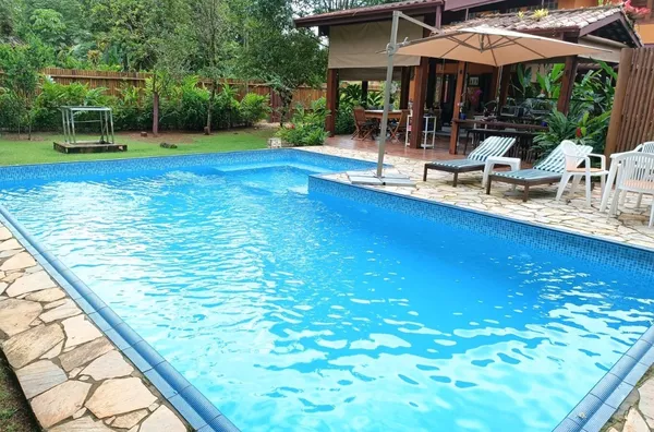 Alto Astral em Itamambuca: Rua Par · Piscina · 100m da Areia