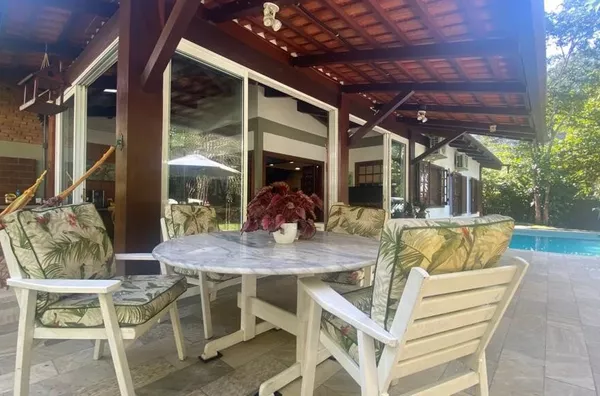 CASA  PROXIMA  AO MAR EM ITAMAMBUCA 