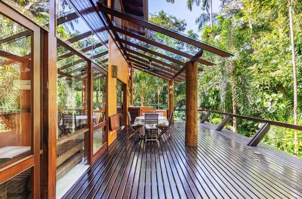 Casa à venda na Praia do Félix – Conforto, natureza e sofisticação