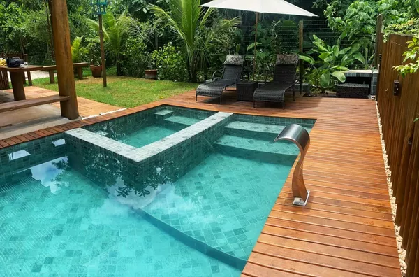 Conforto, lazer e charme a poucos passos do mar