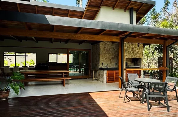 Charme, Conforto e Piscina Privativa a 300m da Praia - Rua Par