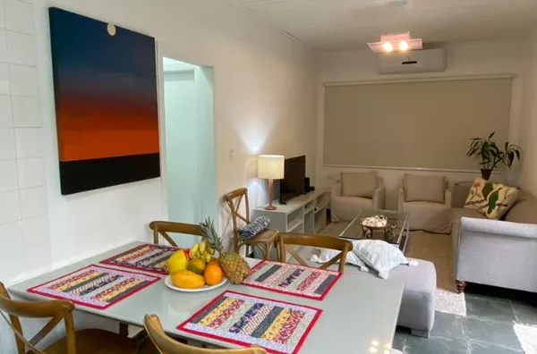 CHALÉ 100 METROS DA PRAIA