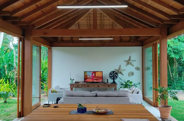 Linda casa recém construída