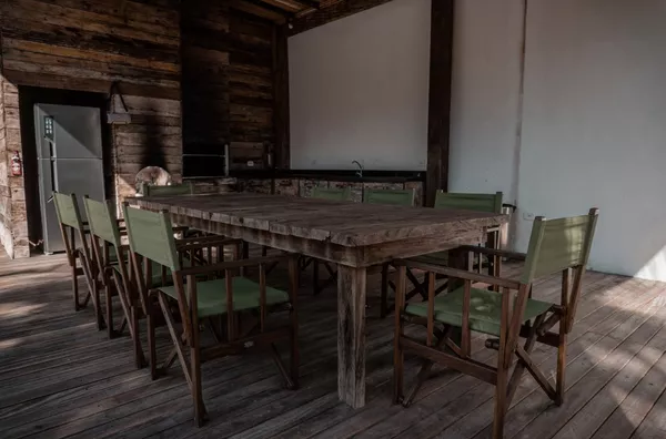 Casa incrível a 20 passos da praia, com muito espaço e conforto