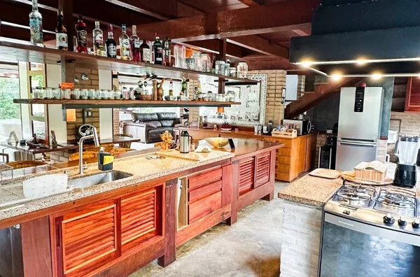 Casa Exclusiva - Rua Par - 100m da praia