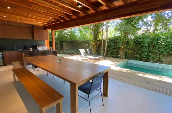 CASA LINDA A 50 METROS DO MAR