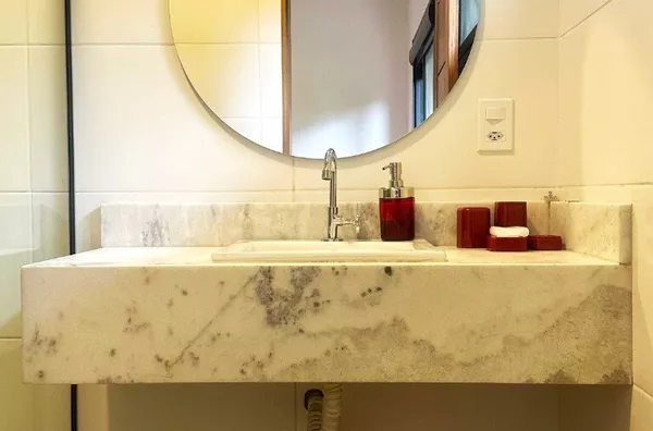 À Venda - Oportunidade na Praia do Félix