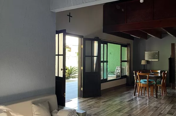 Casa super aconchegante a 300m da praia