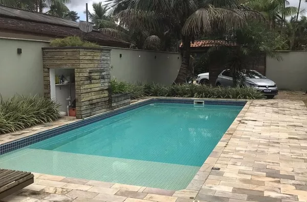 Bela casa a venda no bairro da Ressaca em Ubatuba