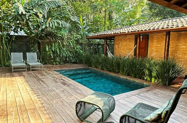 Casa com piscina – Conforto e Natureza