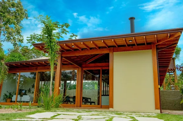 Linda casa recém construída