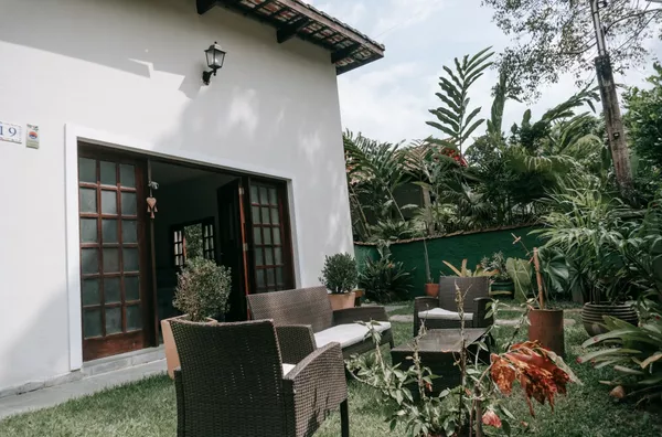 Linda Casa de praia no condomínio de Itamambuca