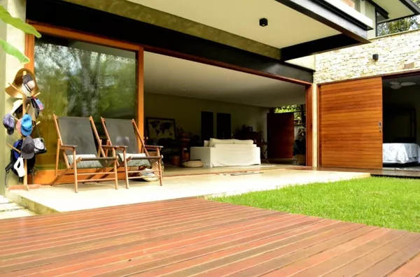 Elegância e Consciência Ambiental a 70m da Praia – Viva Itamambuca com Conforto Total