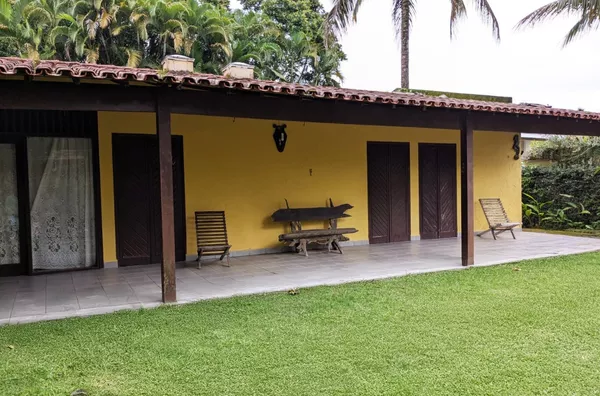 Oportunidade a apenas 100 metros da praia! Lado Par.