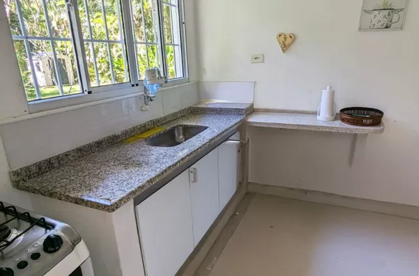 Lote com edícula – Rua Par