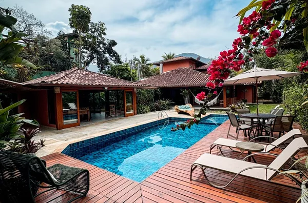 Casa exclusiva a 5m do mar em Itamambuca