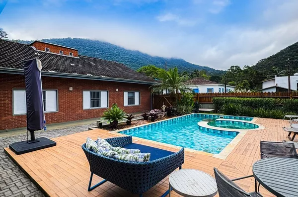 Exclusividade e conforto a  100 m do mar - Rua Par ☀️