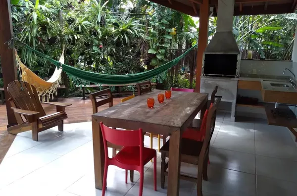 CASA  PROXIMA  AO MAR EM ITAMAMBUCA 