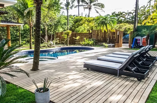 Piscina, Jardim e Muito Espaço ao Ar Livre - RUA PAR 