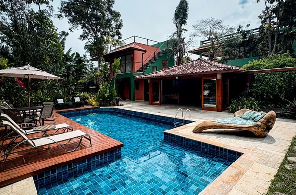 Casa exclusiva a 5m do mar em Itamambuca