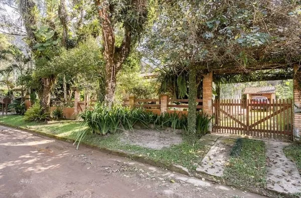 Casa super ventilada e ensolarada a 100 metros do mar