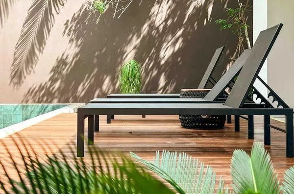 Casa Alto Padrão com Piscina, Jacuzzi e Energia Boa - Rua Par