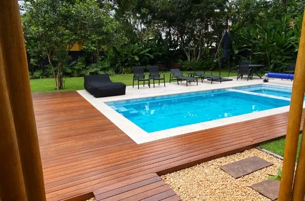 Casa à venda, piscina, 4 dormitórios - Itamambuca