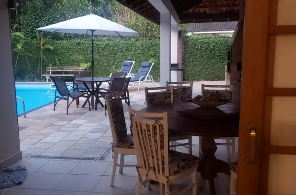 Excelente casa a 180 metros da praia, sauna, piscina