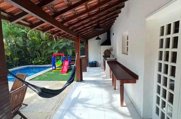 O refúgio perfeito para sua família – a apenas 60 metros da praia!