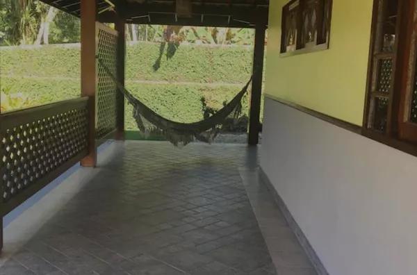 Casa a 60 metros da praia