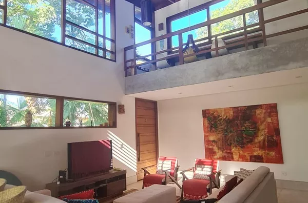 CASA ALTO PADRAO COM AQUECIMENTO SOLAR