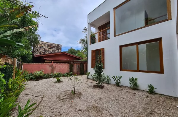Casa nova com 4 quartos à venda Itamambuca