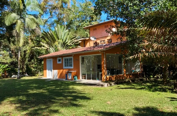 Lote com edícula – Rua Par