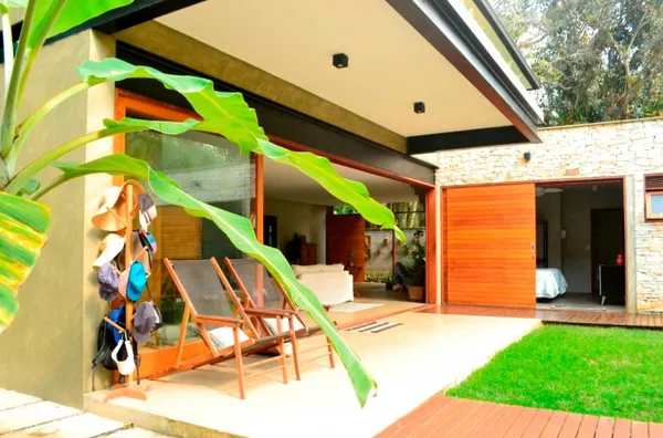 Elegância e Consciência Ambiental a 70m da Praia – Viva Itamambuca com Conforto Total