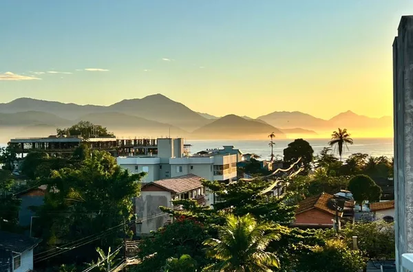 Apartamento Exclusivo no Itaguá – Vista Deslumbrante para o Mar.