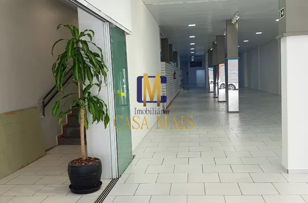 SALA COMERCIAL TÉRREA NO CENTRO 