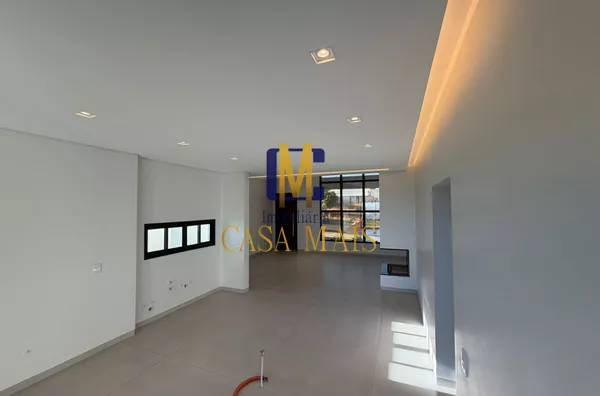 VENDO CASA ALTO PADRÃO 1 SUÍTE E 2 DEMI-SUÍTES NO BAIRRO CADORIN