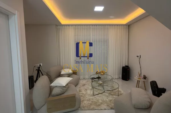 VENDO SOBRADO DE ALTO PADRÃO NO BAIRRO FRARON