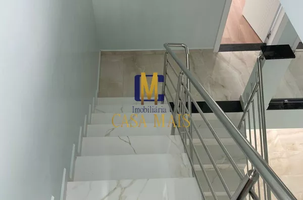 SOBRADO A VENDA NO BAIRRO FRARON 