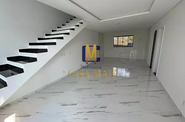 SOBRADO A VENDA NO BAIRRO PINHEIRINHO 