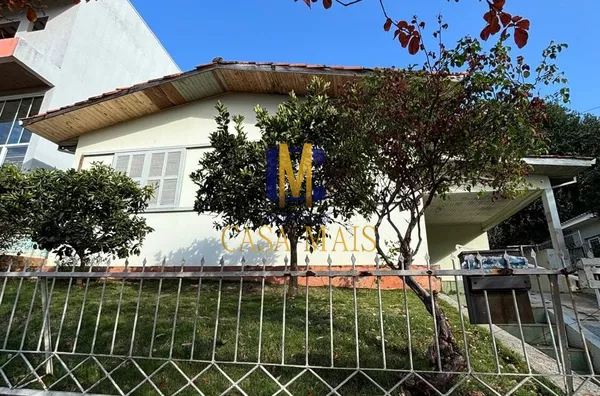 CASA PARA VENDA NO CENTRO DE PATO BRANCO. RESIDENCIAL OU COMERCIAL. 