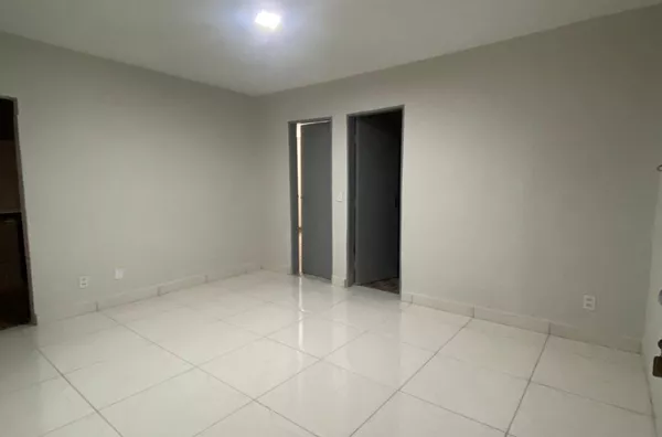 Apartamento de 2 Quartos - Seu Novo Lar no Guara!