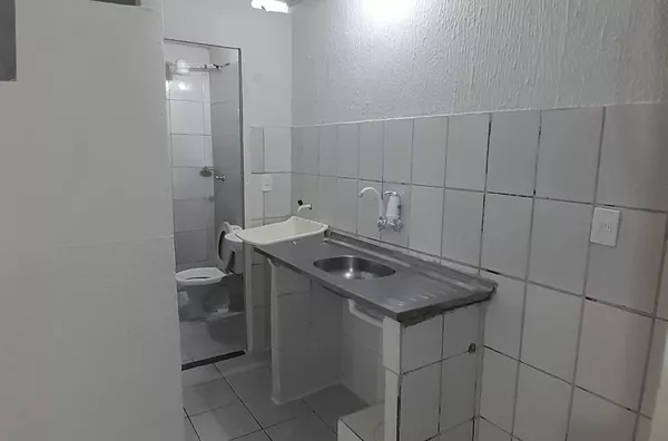 Kitnet com Quarto Independente – Conforto e Privacidade!