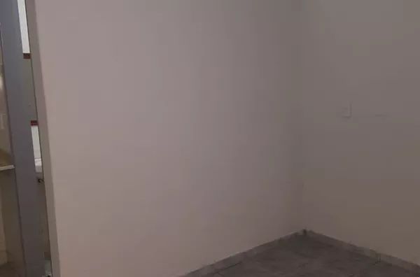 Kitnet com Quarto Integrado – Espaço Integrado e Funcional!