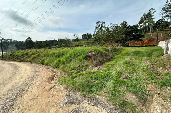 Sítio à venda em Biguaçu, bairro Rússia, fácil acesso ao Rodoanel.
