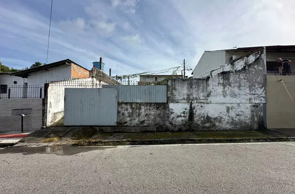 Terreno no Ipiranga com Escritura Pública em São José/SC 