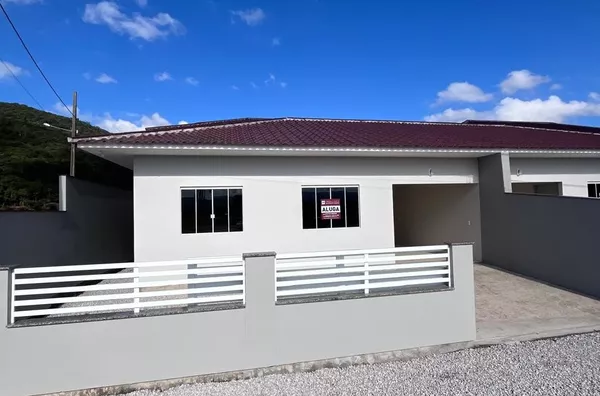 Casa geminada para aluguel, 2 quarto(s),  Russia, Biguaçu