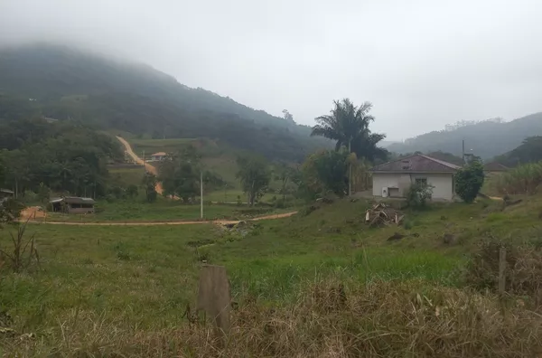 Casa para aluguel, 2 quarto(s),  Santa Bárbara, Antônio Carlos